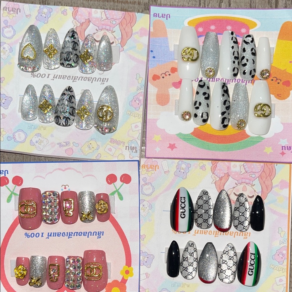 Stylish Press on nail bundle